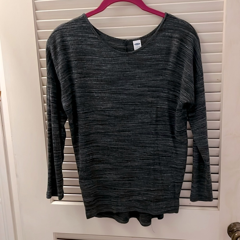 Old navy ribbed drop shoulder top. Heathered dark gray.